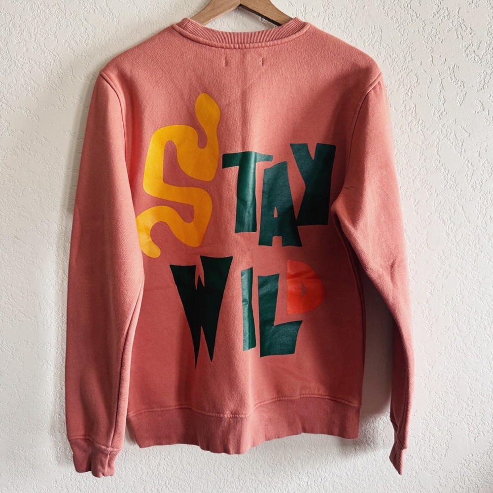 Roku Studio | Stay Wild Crewneck Sweatshirt | M